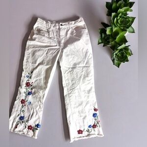 Calvin Klein Woman's White Beaded Crocked Pants Jeans Size 6 Vtg Japan